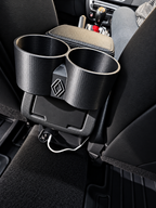 Suport pentru două pahare, dedicat Renault Megane 3. Se montează prin clipsare în spatele cotierei, fără găurire. Realizat prin printare 3D.”