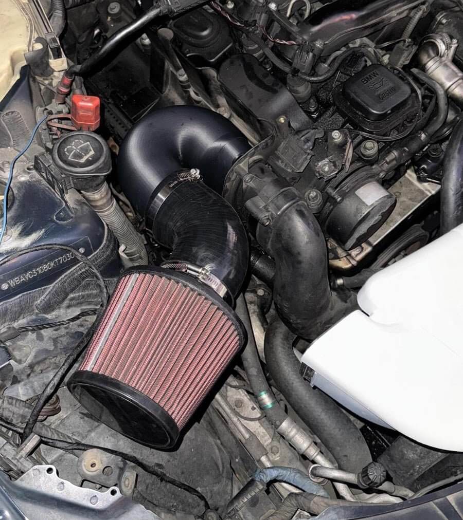 Adaptor Debitmetru BMW M57/M47 cu Cot 180° – Ieșire 80 mm, Montaj pe MAF Original, Admisie Custom - Auto - 3D