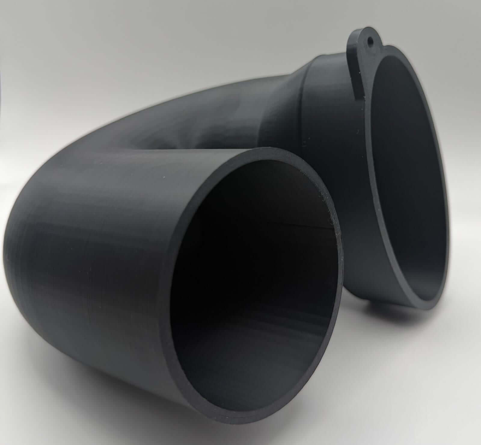 Adaptor Debitmetru BMW M57/M47 cu Cot 180° – Ieșire 80 mm, Montaj pe MAF Original, Admisie Custom - Auto - 3D