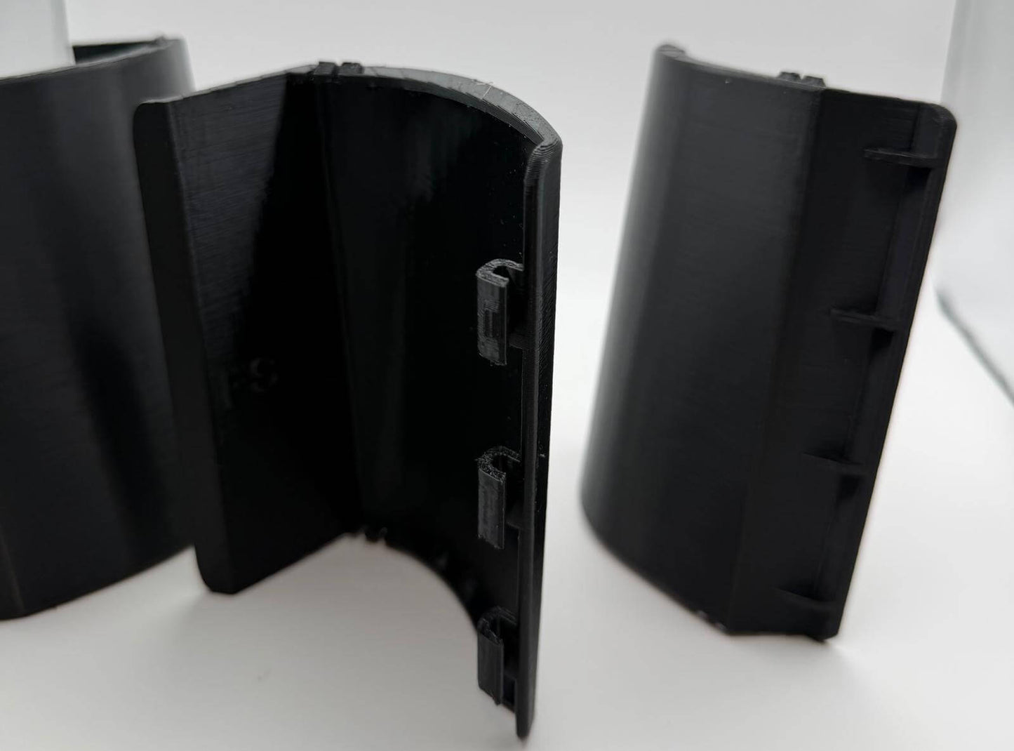 Capac Prag Passat B6 R - Line – Scanat OEM, Negru Lucios, Vopsibil – Preț pe Bucată - Auto - 3D