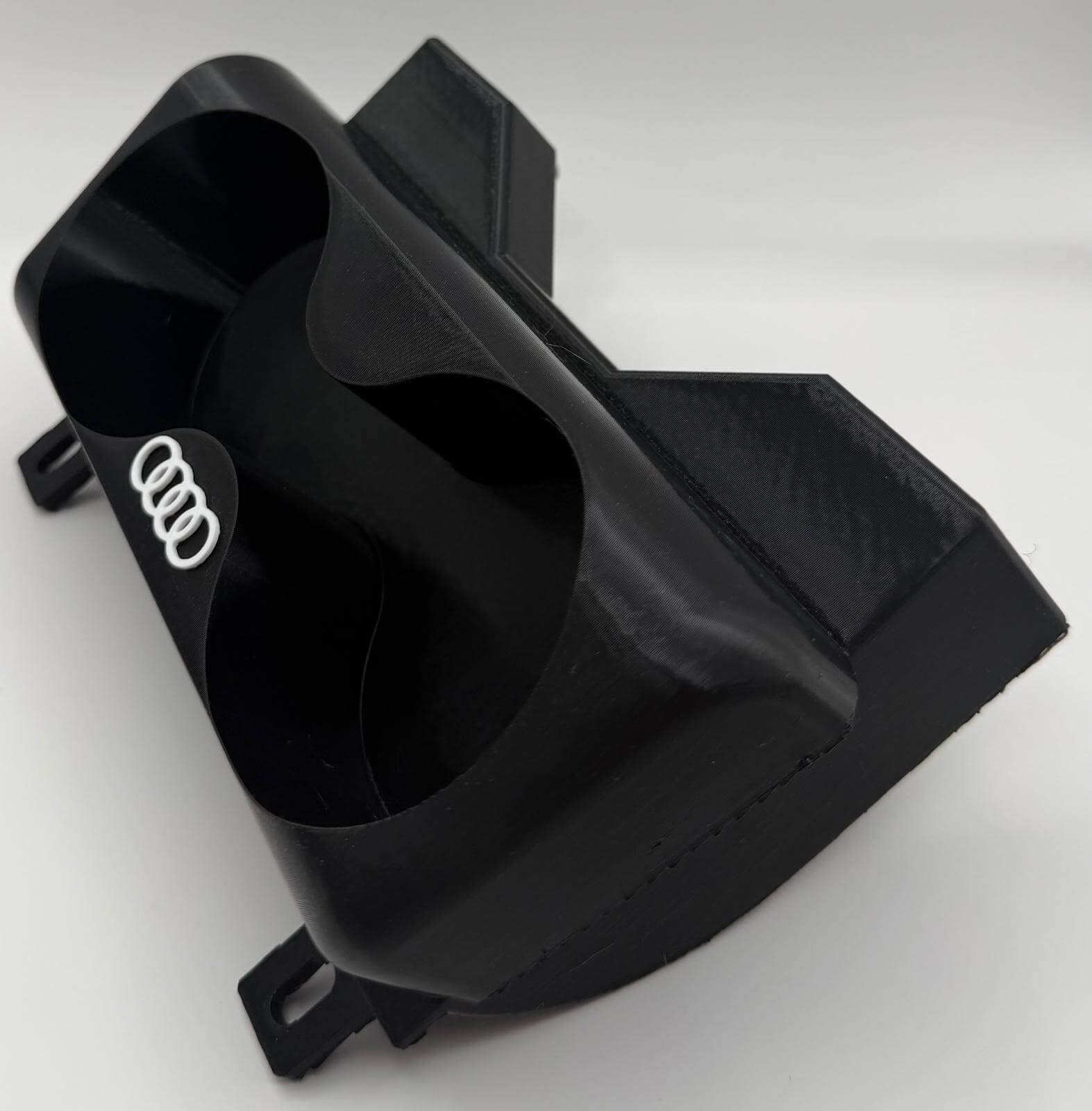 Suport Pahare Audi A3 8P – Imprimat 3D, Negru Lucios, Montaj Scrumiere OEM, Cu/ Fără Logo Audi - Auto - 3D