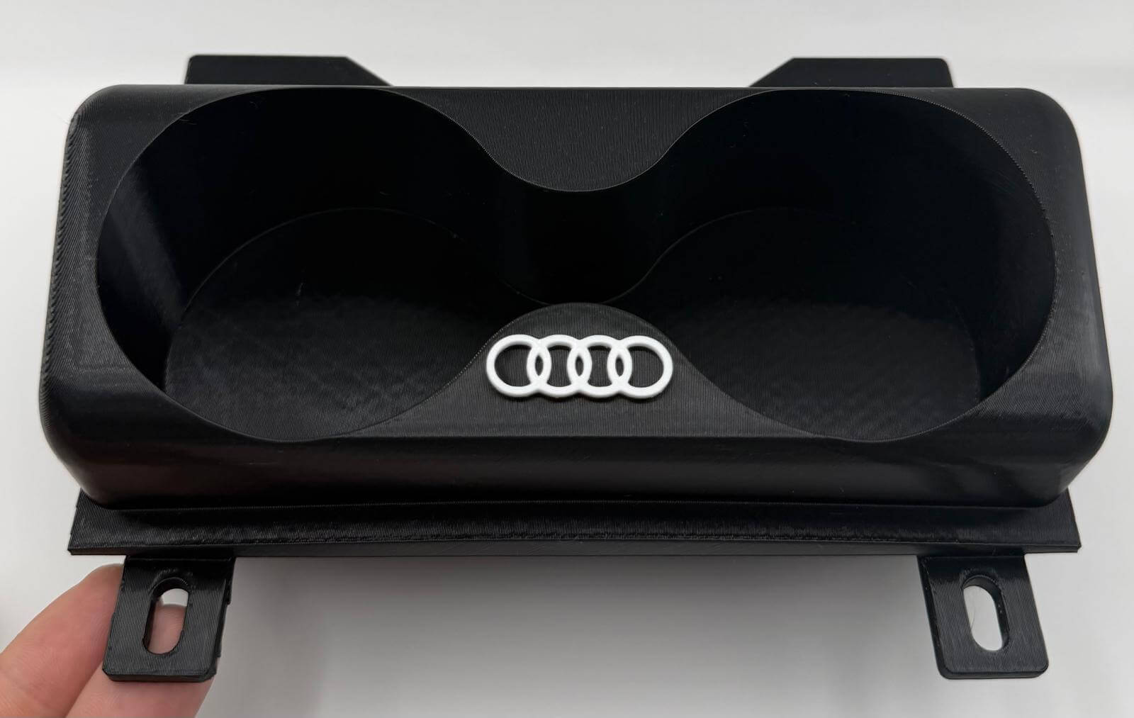 Suport Pahare Audi A3 8P – Imprimat 3D, Negru Lucios, Montaj Scrumiere OEM, Cu/ Fără Logo Audi - Auto - 3D
