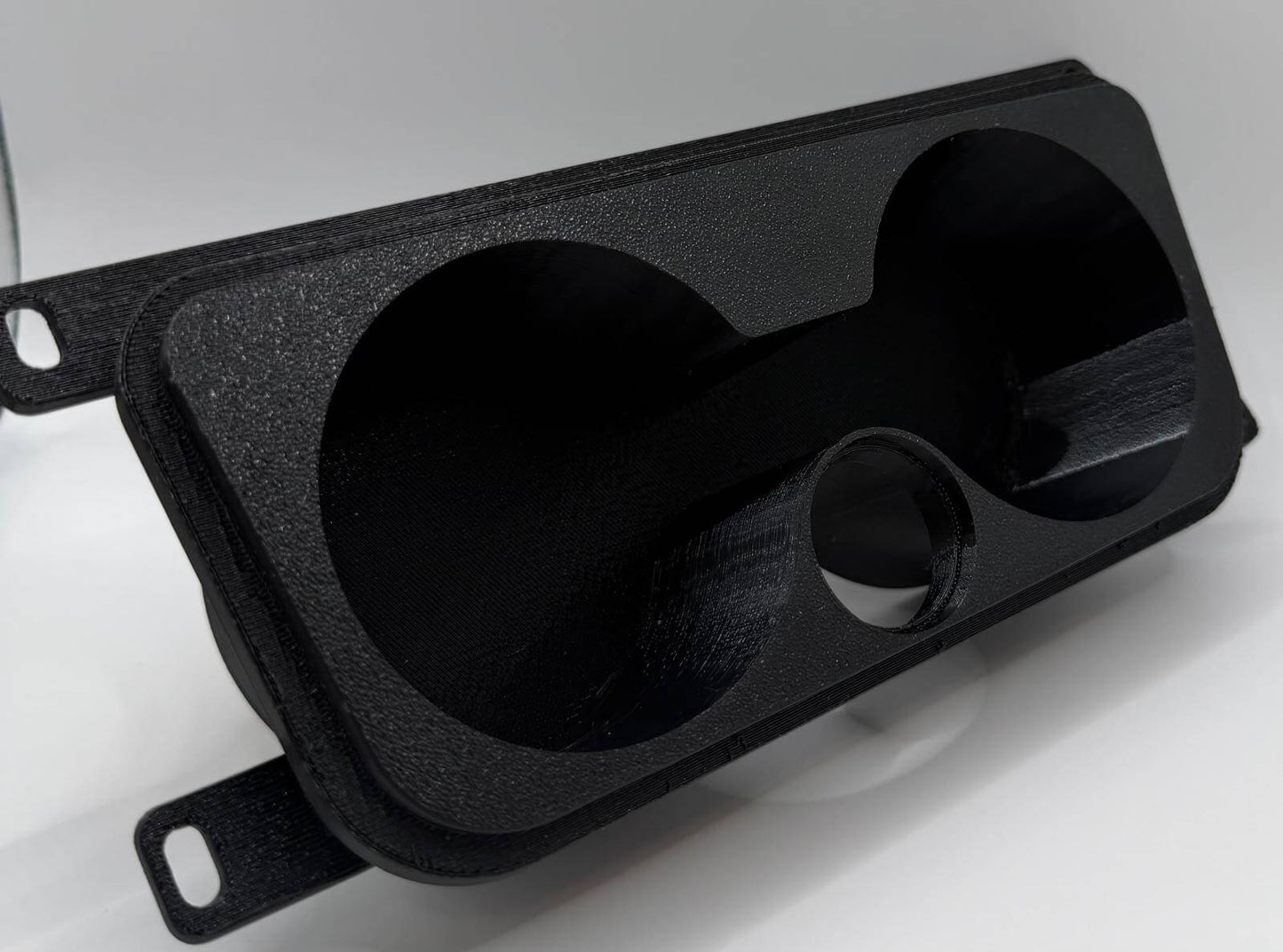 Suport Pahare BMW E90/E91/E92/E93 – Montaj în Locul Scrumierei, Negru Texturat sau Efect Carbon, Cu/Sau Fără Gaura Brichetă - Auto - 3D